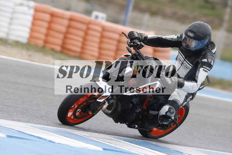 /02 28.-31.01.2025 Moto Center Thun Jerez/gruen-green/4